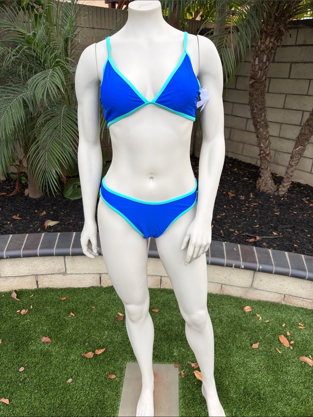 Cupshe Bright Blue Bikini with Aqua Trim